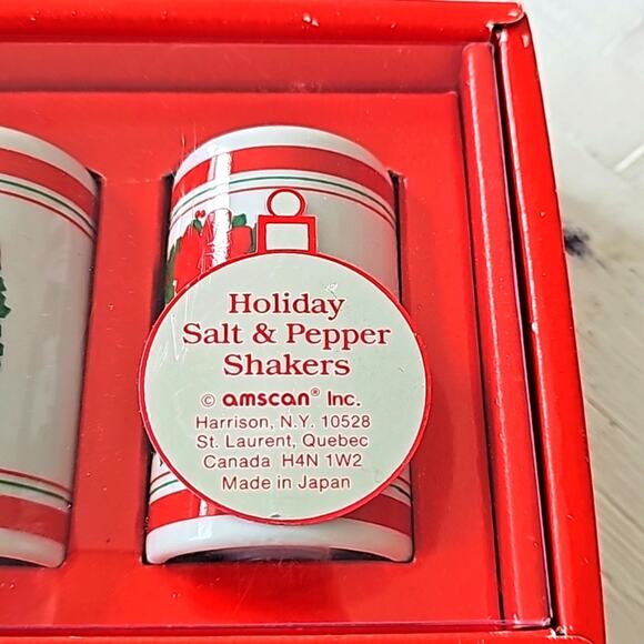 Amscan Christmas Holiday Wreath Salt & Pepper Shakers 3"T x 2" W (NIOB) - Picture 3 of 8